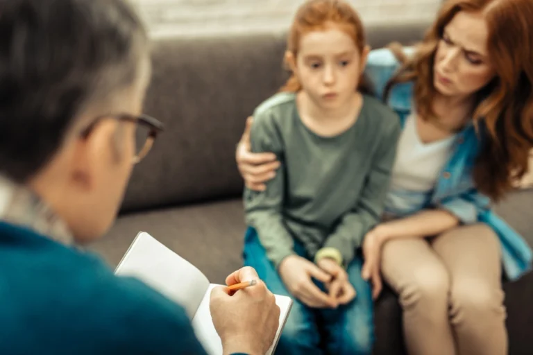 Mental Health Red Flags in Kids and Teens: What Parents Need to Know